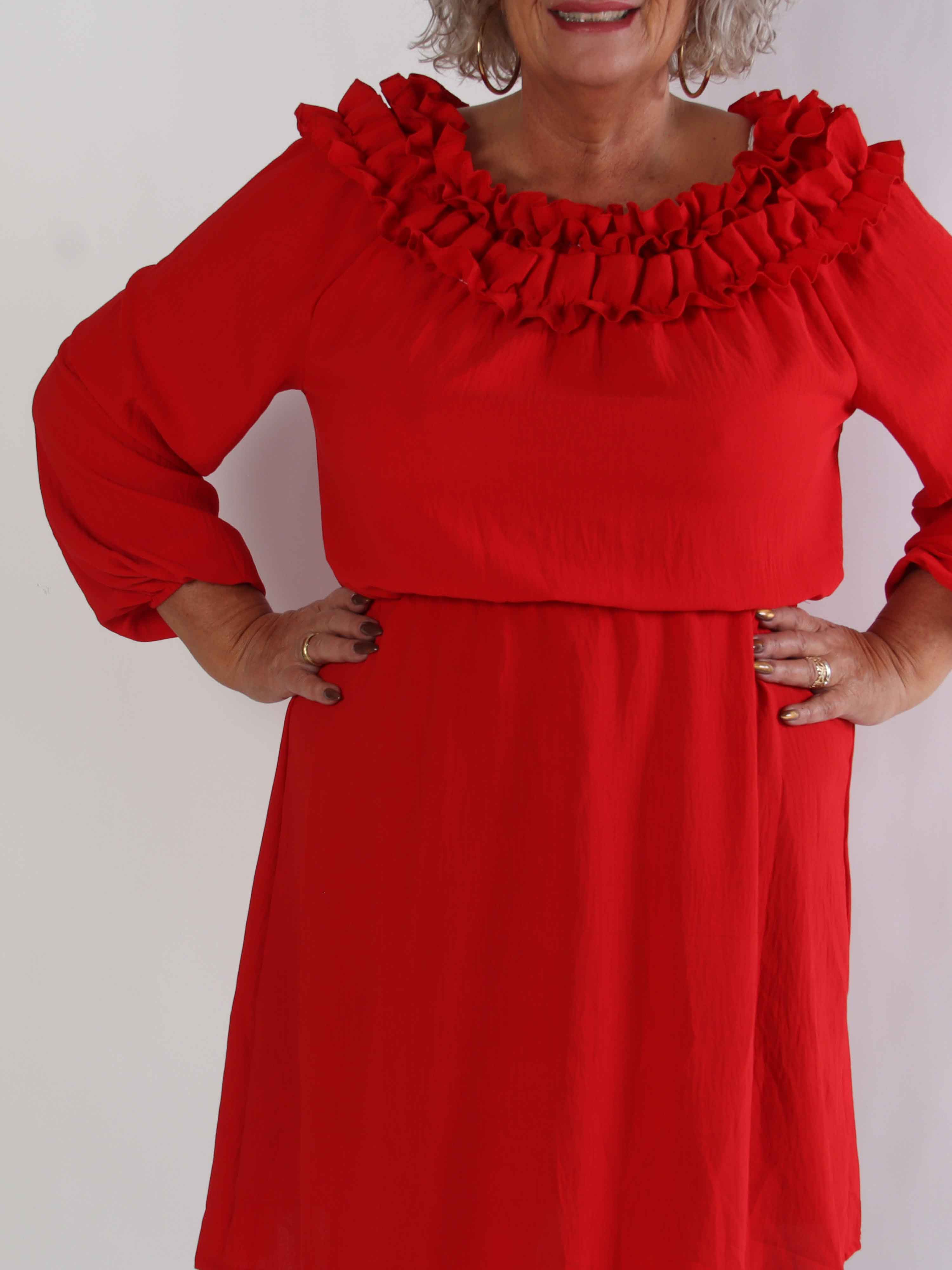 Chili Fitted Dress - Plus size klänning med volangkant och resår i midjan